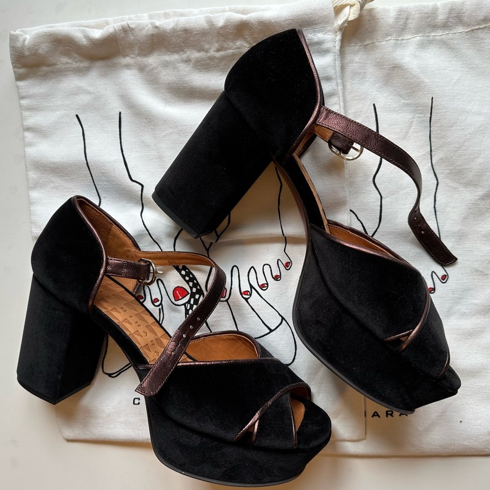 CHIE MIHARA ‘Cory’ Velvet Platform Heels in Black Velvet - Picture 3 of 10